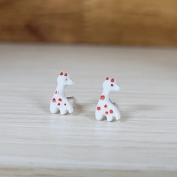 Tiny Giraffe Ceramic Stud Earrings - Picture 1 of 7